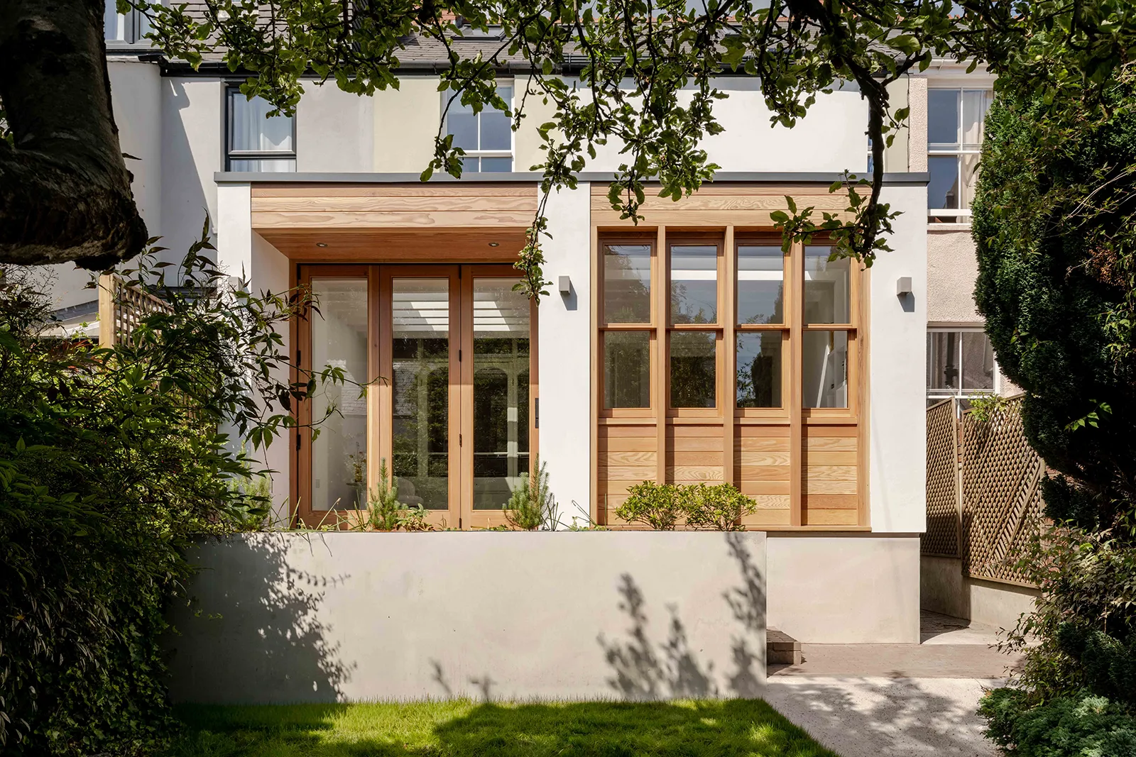 Plinth House - a residential project in Cardiff by Studio Gennaio
